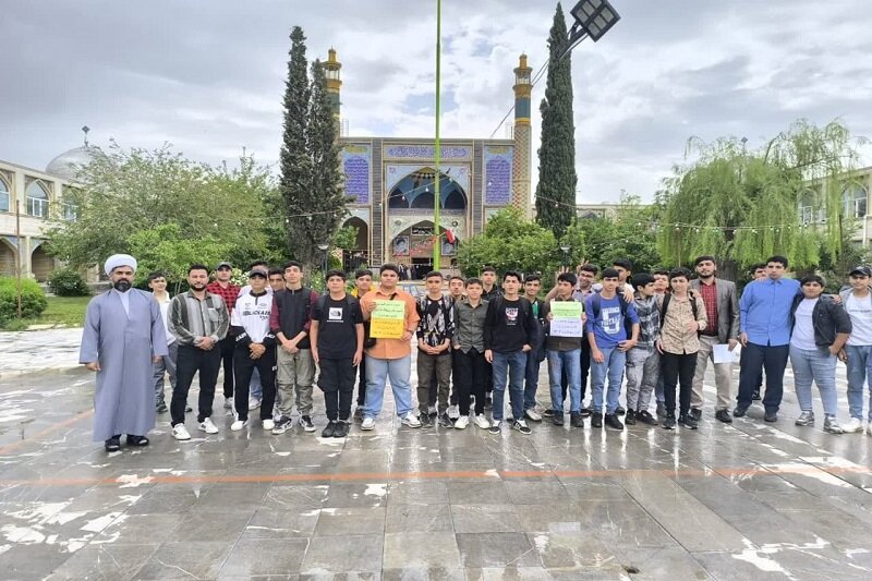 آشنایی دانشآموزان کرمانشاهی با فعالیتهای حوزههای علمیه+ عکس