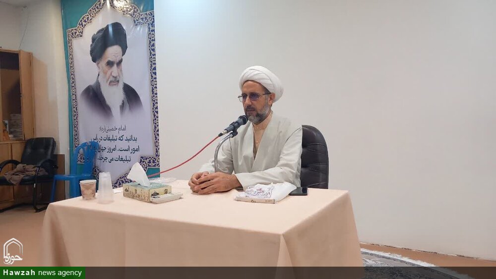 دوره آموزشی «آشنایی با نشانگان اختلالات روانی» ویژه مبلغان حوزه‌ علمیه اصفهان برگزار شد