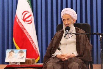 خلوت شدن مساجد و نمازجمعه‌ها دشمن را امیدوار می‌کند