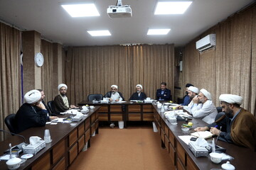 تصاویر / نشست کمیته رسانه ای یکصدمین سال بازتأسیس حوزه علمیه قم