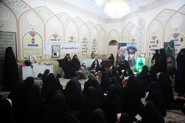 پیوند هویت دخترانه با سیره شهدا در ویژه برنامه «مهمانی شهدا»