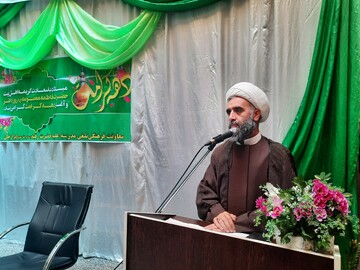 استاد، کلید تربیت طلبه‌های مؤثر در جامعه است