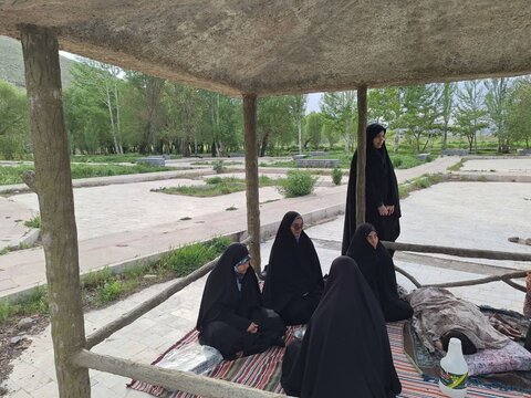 تصاویر/اردوی یک روزه چشمه بلاغ شهرستان شازند ،ویژه دختران مدرسه حضرت زینب سلام الله آستانه