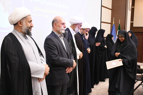 تصاویر/ تجلیل از برگزیدگان جشنواره بانوی کرامت و مسابقه رشد در سمنان