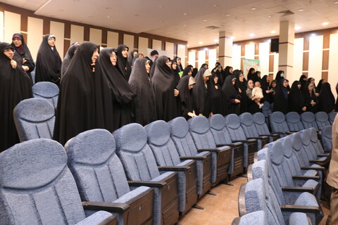 تصاویر/ اختتامیه هفدهمین جشنواره بانوی کرامت و دهمین مسابقه رشد در سمنان