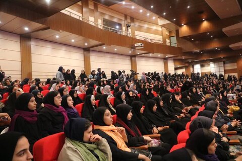 تصاویر/ همایش گلبرگ‌های آفرینش در ارومیه