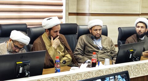 تصاویر/ نشست هم‌اندیشی اساتید فرق و ادیان با معاونت تبلیغ حوزه‌های علمیه کشور