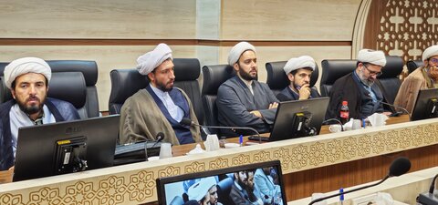 تصاویر/ نشست هم‌اندیشی اساتید فرق و ادیان با معاونت تبلیغ حوزه‌های علمیه کشور