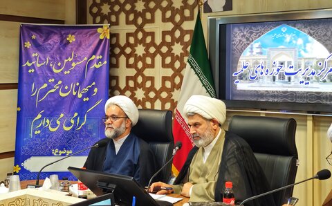 تصاویر/ نشست هم‌اندیشی اساتید فرق و ادیان با معاونت تبلیغ حوزه‌های علمیه کشور