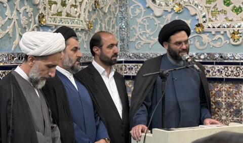 تصاویر / مراسم غبارروبی آستان مقدس امام زاده حسین علیه الاسلام با حضور خادمین حرم مطهر رضوی