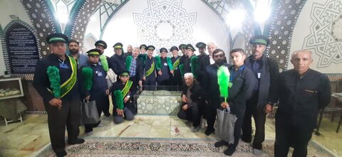 تصاویر / مراسم غبارروبی آستان مقدس امام زاده حسین علیه الاسلام با حضور خادمین حرم مطهر رضوی