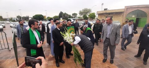 تصاویر / مراسم غبارروبی آستان مقدس امام زاده حسین علیه الاسلام با حضور خادمین حرم مطهر رضوی