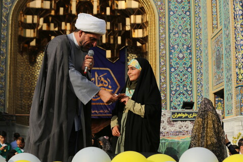 تصاویر / جشن روز دختر در حرم زینبیه اصفهان