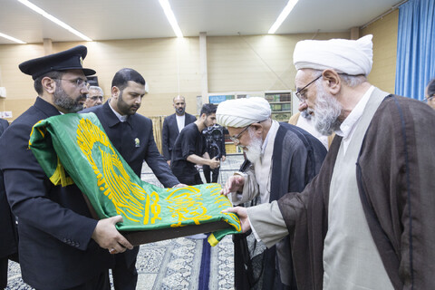 دیدار خادمان کاروان زیر سایه خورشید با امام جمعه یزد