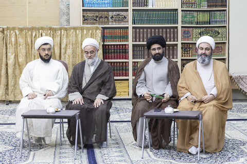 دیدار خادمان کاروان زیر سایه خورشید با امام جمعه یزد