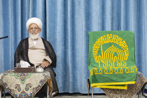 دیدار خادمان کاروان زیر سایه خورشید با امام جمعه یزد