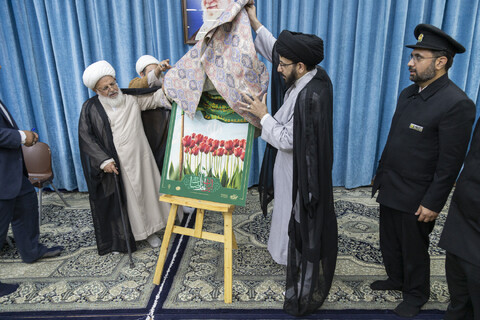 دیدار خادمان کاروان زیر سایه خورشید با امام جمعه یزد