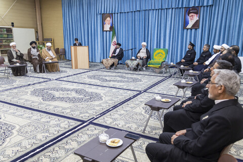 دیدار خادمان کاروان زیر سایه خورشید با امام جمعه یزد