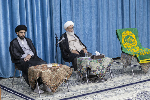 دیدار خادمان کاروان زیر سایه خورشید با امام جمعه یزد