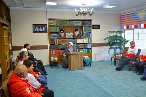 تصاویر | دیدار رئیس جمعیت هلال احمر با نماینده ولی‌فقیه در آذربایجان‌شرقی