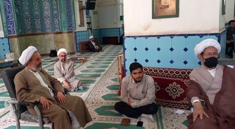 تصاویر/ کرسی آزاداندیشی مدرسه آیت‌الله مدنی کاشانی(ره)