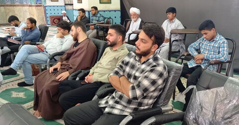 تصاویر/ کرسی آزاداندیشی مدرسه آیت‌الله مدنی کاشانی(ره)