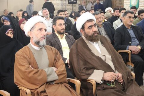 تصاویر / از خادمان برنامه اعتکاف در قزوین تجلیل شد