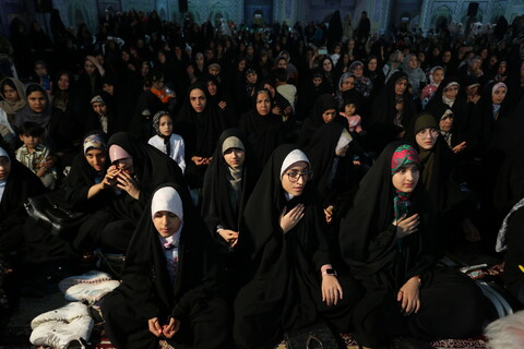 تصاویر / ویژه برنامه «قرار عاشقی با امام هشتم» در اصفهان