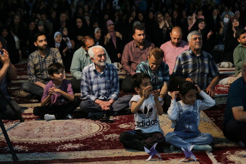 تصاویر / ویژه برنامه «قرار عاشقی با امام هشتم» در اصفهان