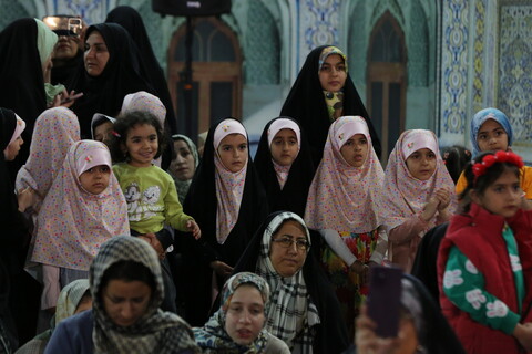 تصاویر / ویژه برنامه «قرار عاشقی با امام هشتم» در اصفهان