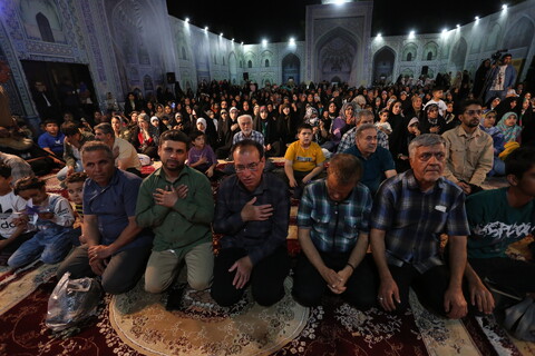 تصاویر / ویژه برنامه «قرار عاشقی با امام هشتم» در اصفهان