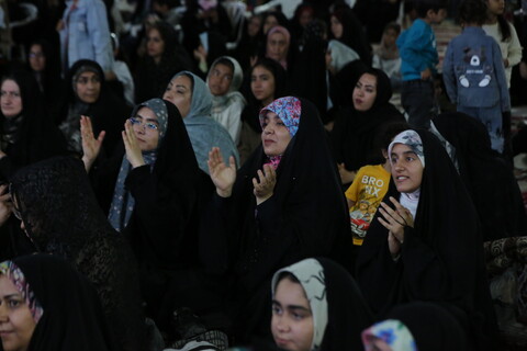 تصاویر / ویژه برنامه «قرار عاشقی با امام هشتم» در اصفهان