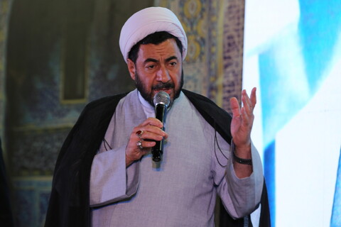 تصاویر / ویژه برنامه «قرار عاشقی با امام هشتم» در اصفهان