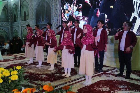 تصاویر / ویژه برنامه «قرار عاشقی با امام هشتم» در اصفهان