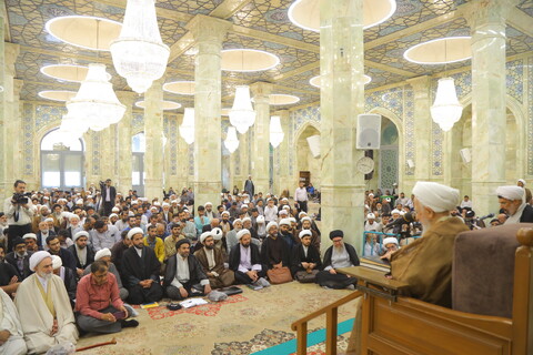 تصاویر / مراسم روز معلم و تقدیر از استاد آیت الله العظمی جوادی آملی