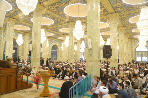 تصاویر / مراسم روز معلم و تقدیر از استاد آیت الله العظمی جوادی آملی