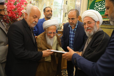 تصاویر/ تقدیر از آیت الله العظمی جوادی آملی به مناسبت روز معلم