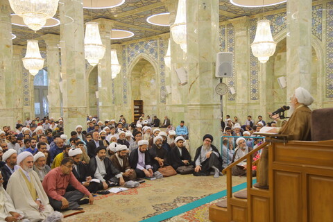 تصاویر / مراسم روز معلم و تقدیر از استاد آیت الله العظمی جوادی آملی