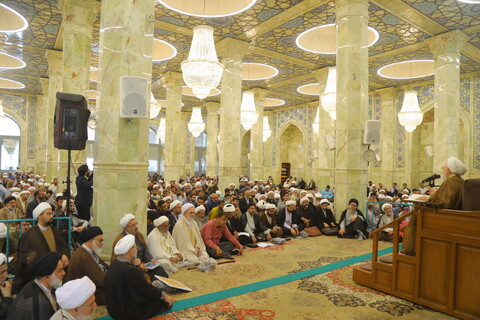 تصاویر / مراسم روز معلم و تقدیر از استاد آیت الله العظمی جوادی آملی