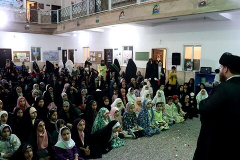 تصاویر/ جشن میلاد حضرت معصومه(س) با حضور خادمان امام رضا(ع) در برازجان