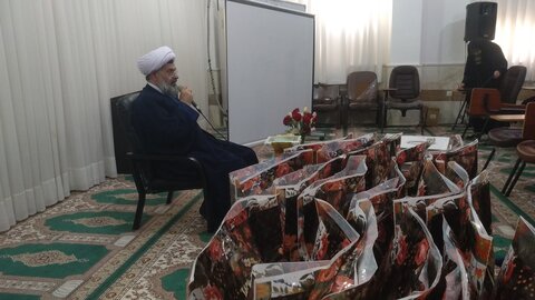 تصاویر/ مراسم تجلیل از مقام شامخ استاد در مدرسه علمیه خواهران خورموج