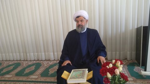 تصاویر/ مراسم تجلیل از مقام شامخ استاد در مدرسه علمیه خواهران خورموج