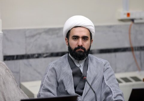 تصاویر/ سومین جلسه از «سلسله نشست‌های اساتید و فضلای جوان حوزه علمیه» با موضوع «نقش آفرینی در عرصه راهبری و سیاستگذاری»