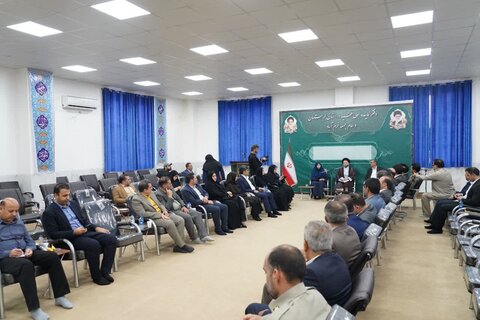 تصاویر دیدار رئیس سازمان حفاظت محیط زیست با نماینده ولی فقیه در لرستان