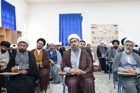 تصاویر افتتاحیه اولین دوره آموزشی رشته تخصصی مشاوره اسلامی سطح ۳ در لرستان