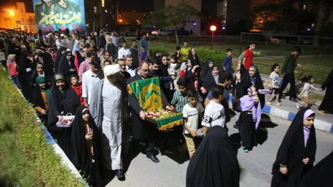 تصاویر/ خادمان امام رضا(ع) در جمع بوشهری‌ها