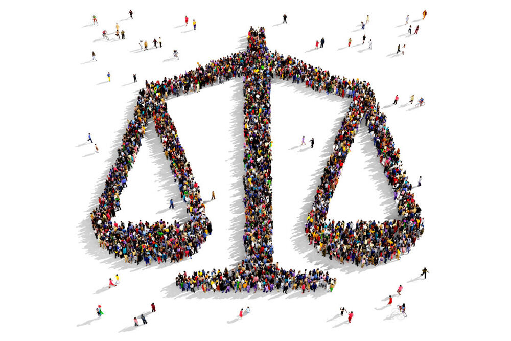 نهضت مطالبه‌گری رسانه‌ای با محوریت تحقق عدالت اجتماعی / تفکر غرب گرا و جنجال های سیاسی؛ موانع جدی تحقق عدالت اجتماعی