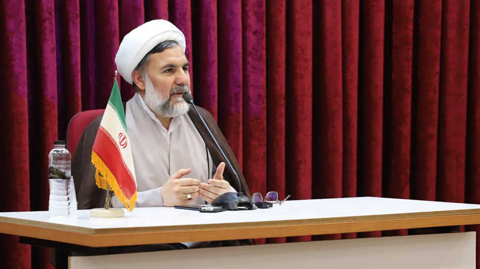 کانون‌های تبلیغی، کلید حل چالش‌های تربیتی در عصر رسانه | نقش حیاتی مربیان در تربیت نسل آینده؛ بازبینی مفاهیم آموزشی