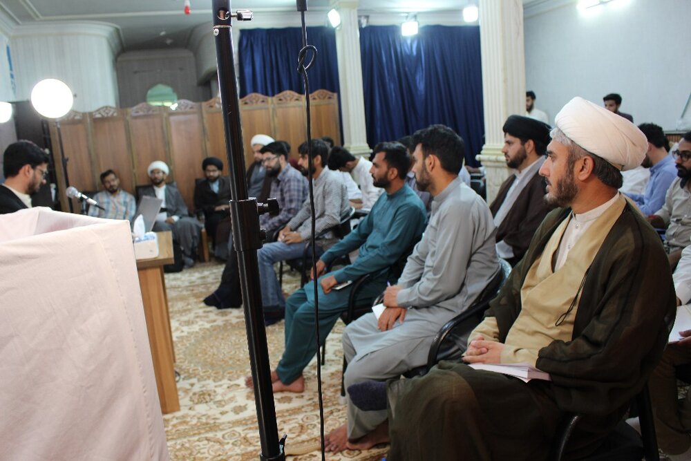 क़ुम के अल-विलाया मदरसा में शैक्षणिक सत्र का आयोजन