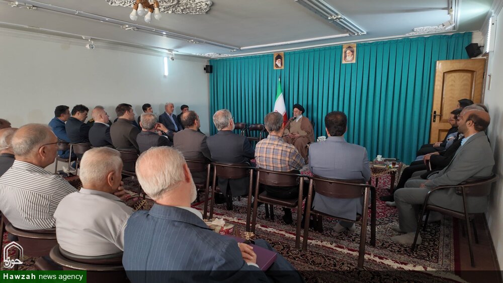 سهم کارگر در اداره کشور سهم بالایی است